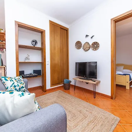 아파트 A56 - Westway Rossio Place Senhora da Luz